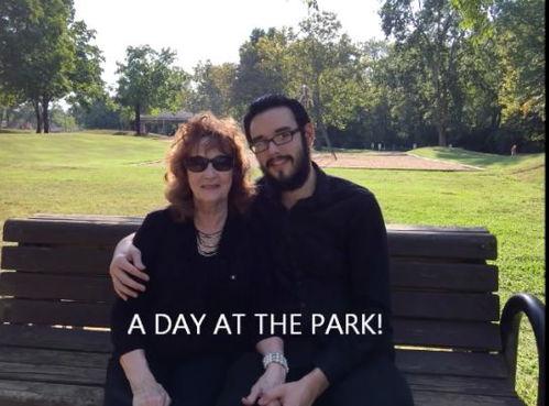 傈僳族小哥吃瓜事件视频,展现民族风情与生活趣味